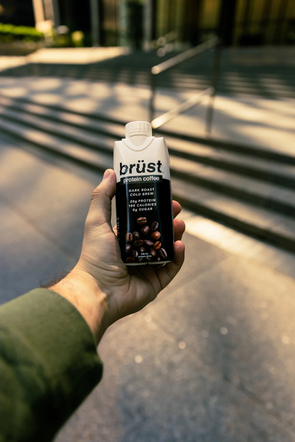 Brust | Protein Coffee | 330ml | Single